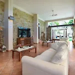 Nyaraló Paradiso