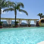 Paradiso Nyaraló