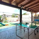 Nyaraló Paradiso *