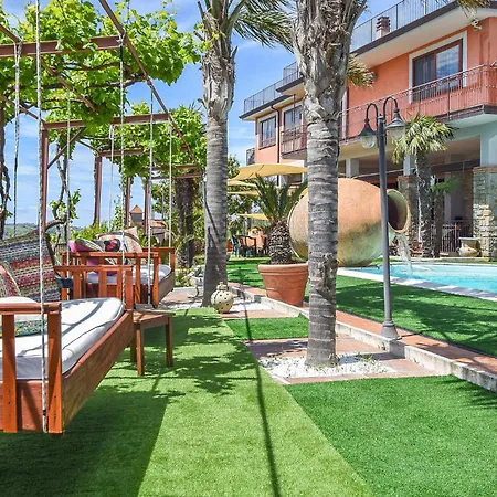 Holiday home Paradiso Laureana Cilento