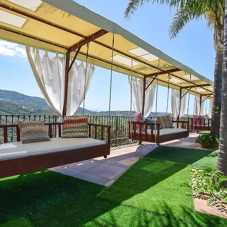Holiday home Paradiso Laureana Cilento